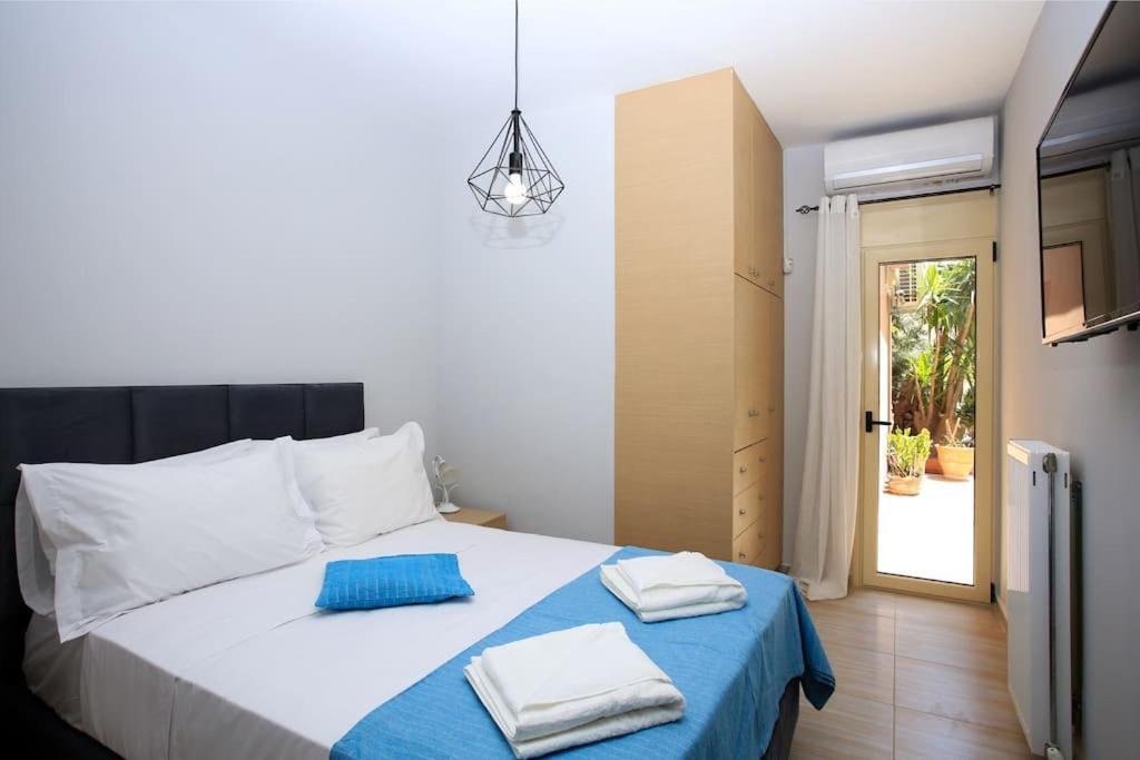 Superb Villa Yiorgos - Heated Pool w Jacuzzi - Seaview Heraclión Exterior foto