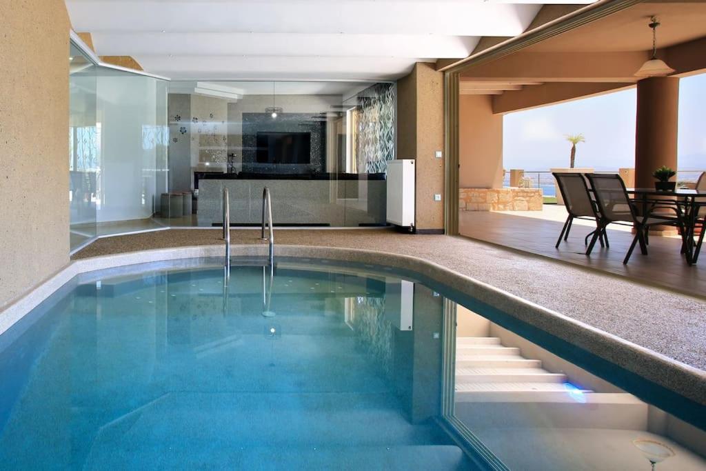 Superb Villa Yiorgos - Heated Pool w Jacuzzi - Seaview Heraclión Exterior foto