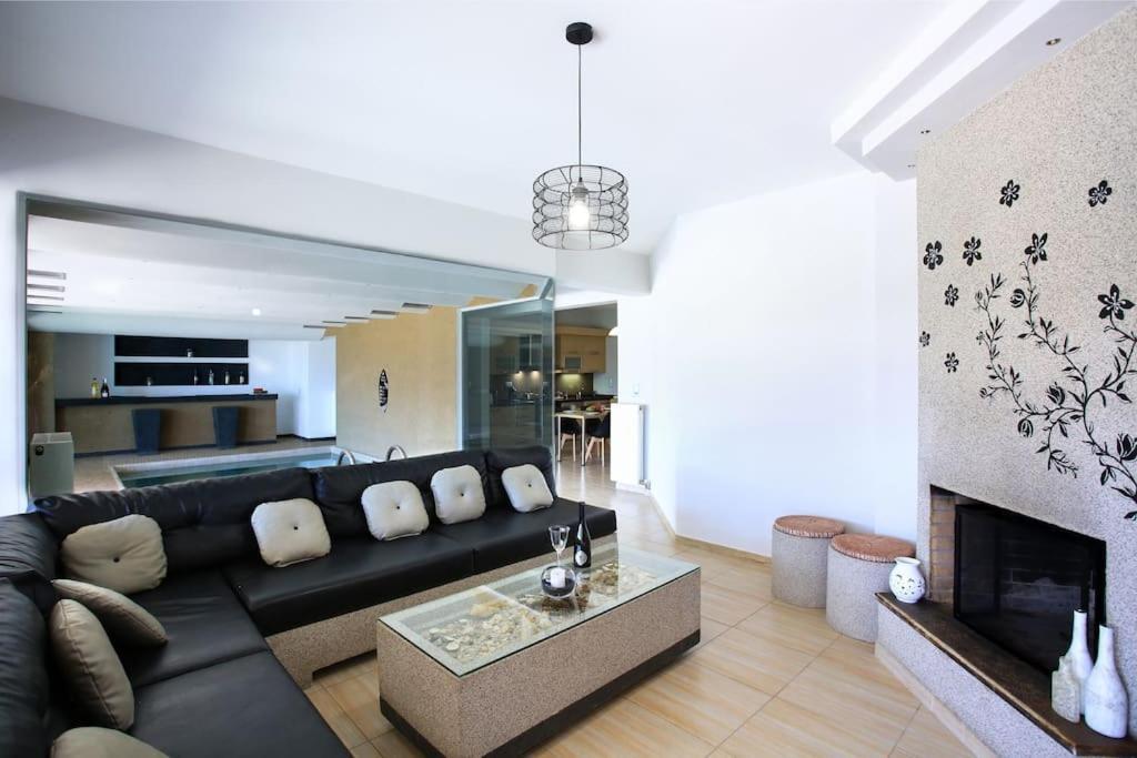 Superb Villa Yiorgos - Heated Pool w Jacuzzi - Seaview Heraclión Exterior foto